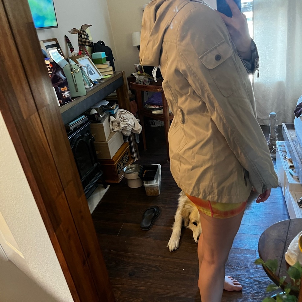 Beige Button-Up Jacket - Picture 2 of 6